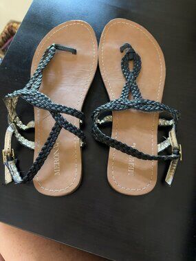 Merona Black & Gold Braided Sandals – Size 8